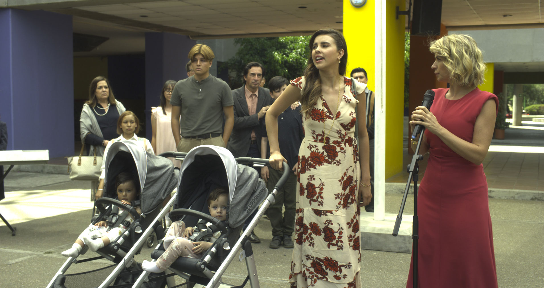 Still de Madre Solo Hay Dos